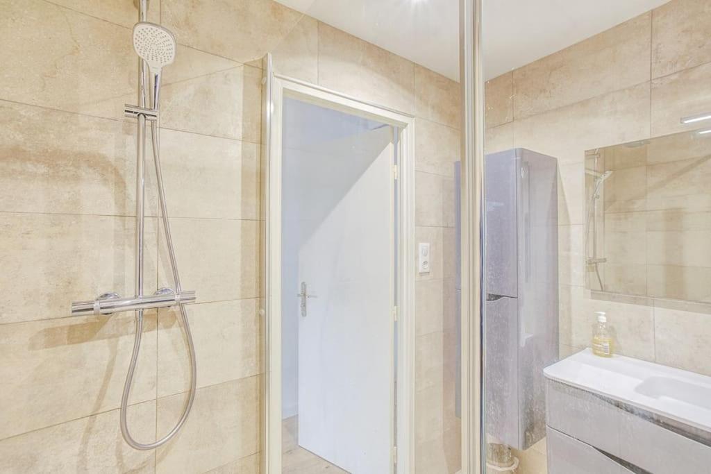 Panorama Cathedrale - Appt Lumineux Avec Parking Prive Apartment สตราสบูร์ก ภายนอก รูปภาพ